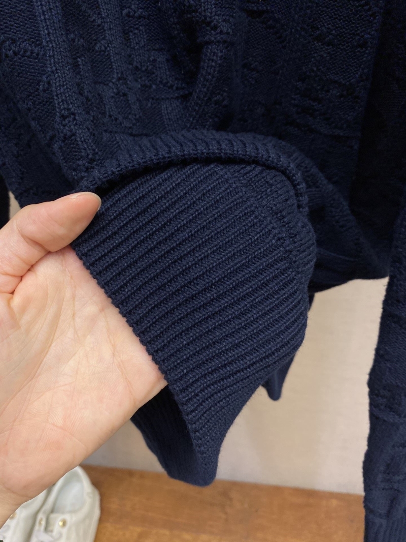 chr1st1an D10r sweaters